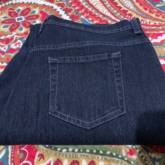 Jeans - Picture 3 of 4